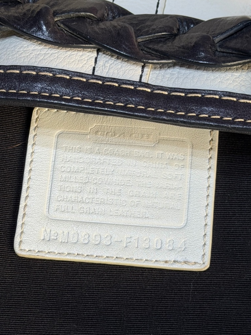 Coach Hampton braided satchel in white and black pebble leather - Picture 10 of 16